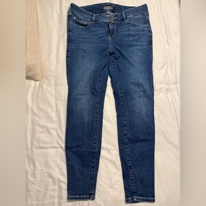 Torrid Women's Blue Jean Jegging size 16
